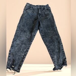 Stradivarius Black Wash Denim Cropped Distressed Jeans Size 6 EUC